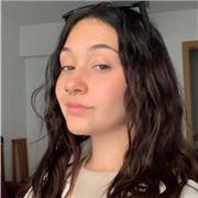 Soy una chica con gran variedad de aspectos que enseñar, desde diferentes deportes hasta apoyo escolar (niños/as con discapacidad)
